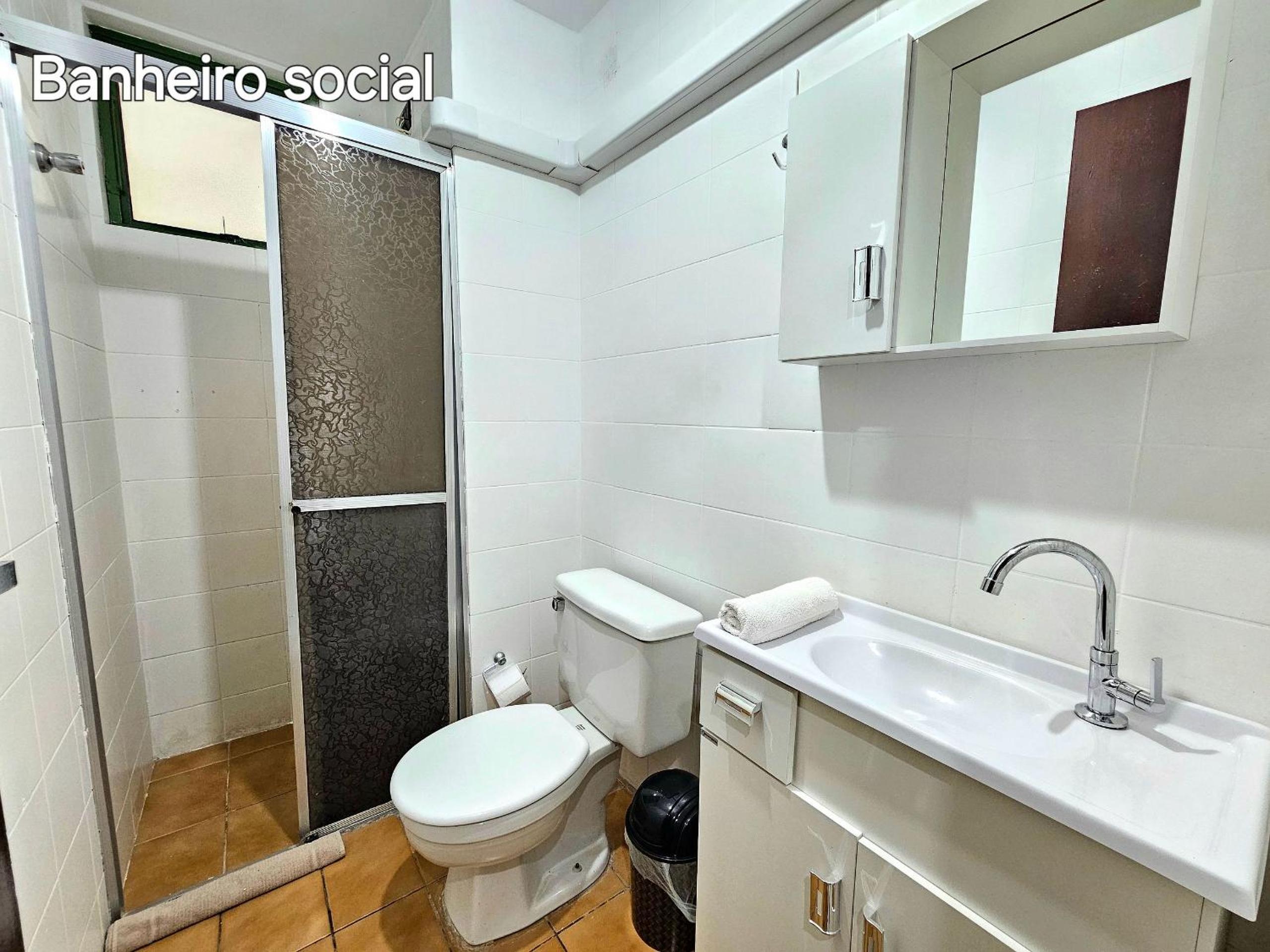 Apt 402 com 3 quartos 10min Paraguai e 5min centro