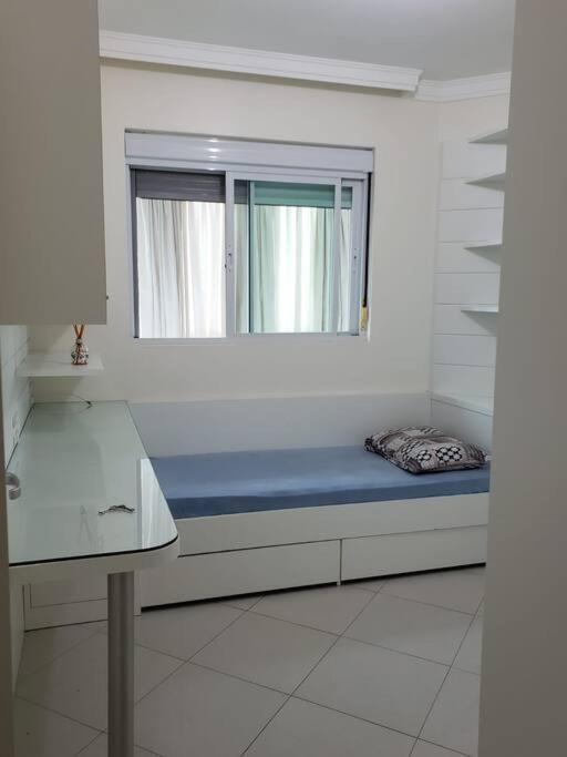 Apartamento aconchegante e encantador, com piscina