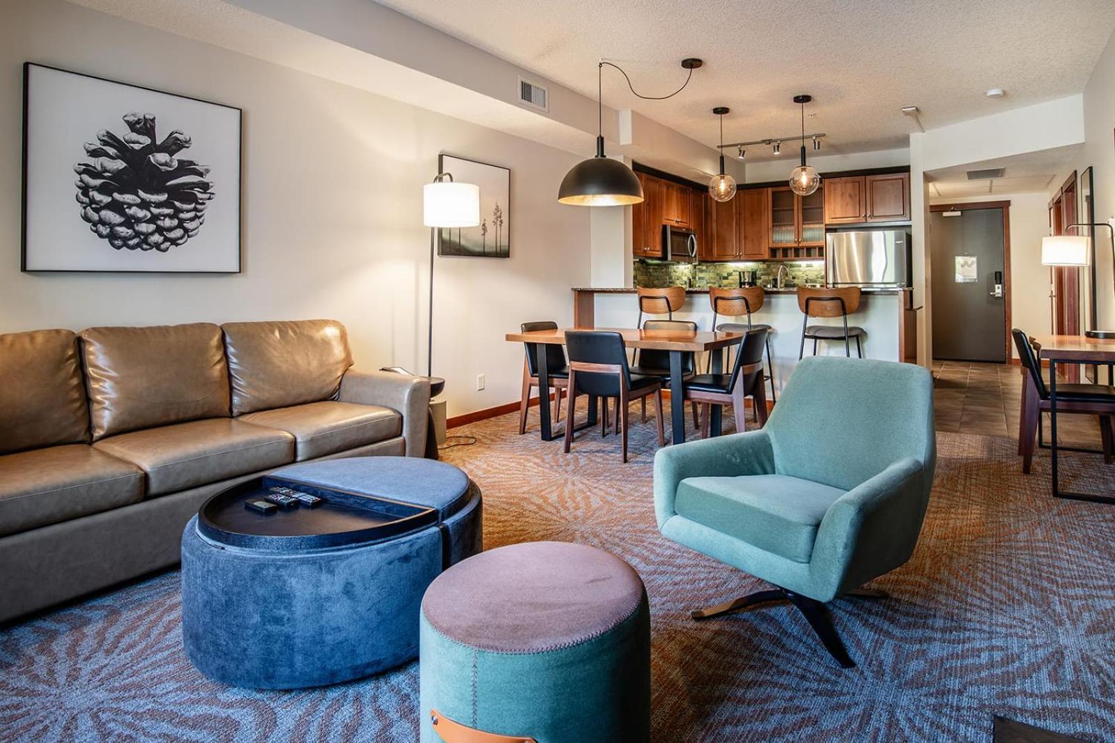 Premium King suite with views and pool