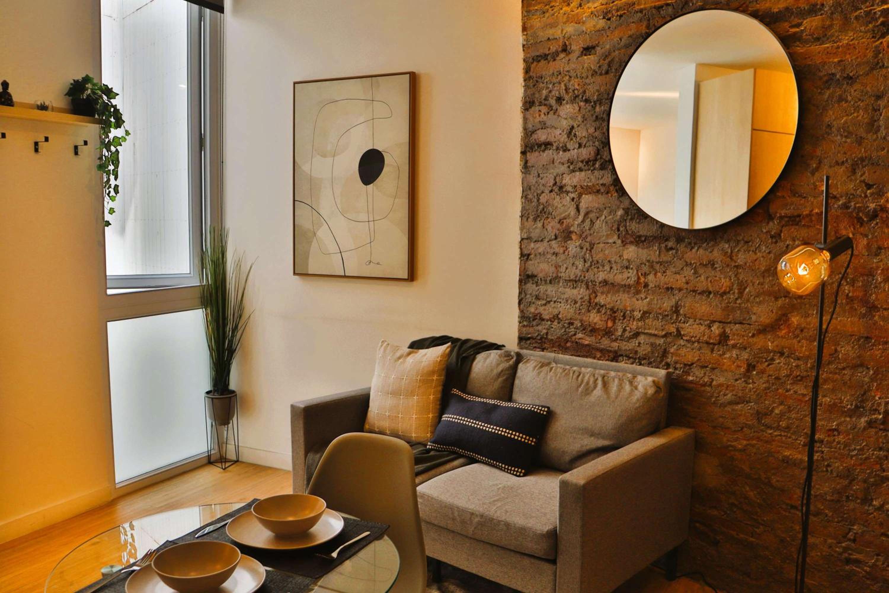 HOM l Wifi AirAcond Barrio Arte Cultura Lastarria