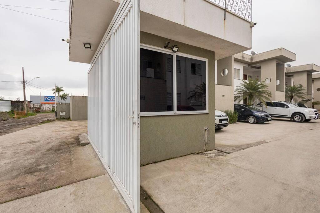 Casa Condomínio com Jacuzzi e Churrasqueira