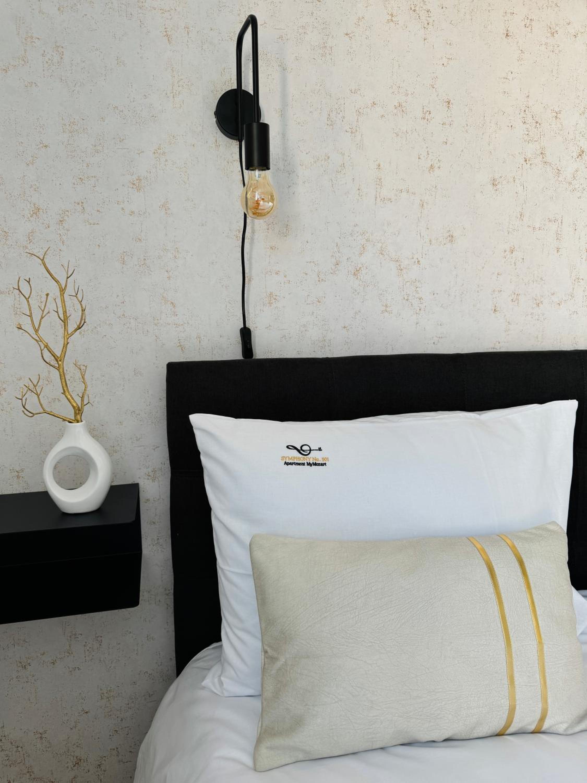 SYMPHONY No 501 Apartment MyMozart