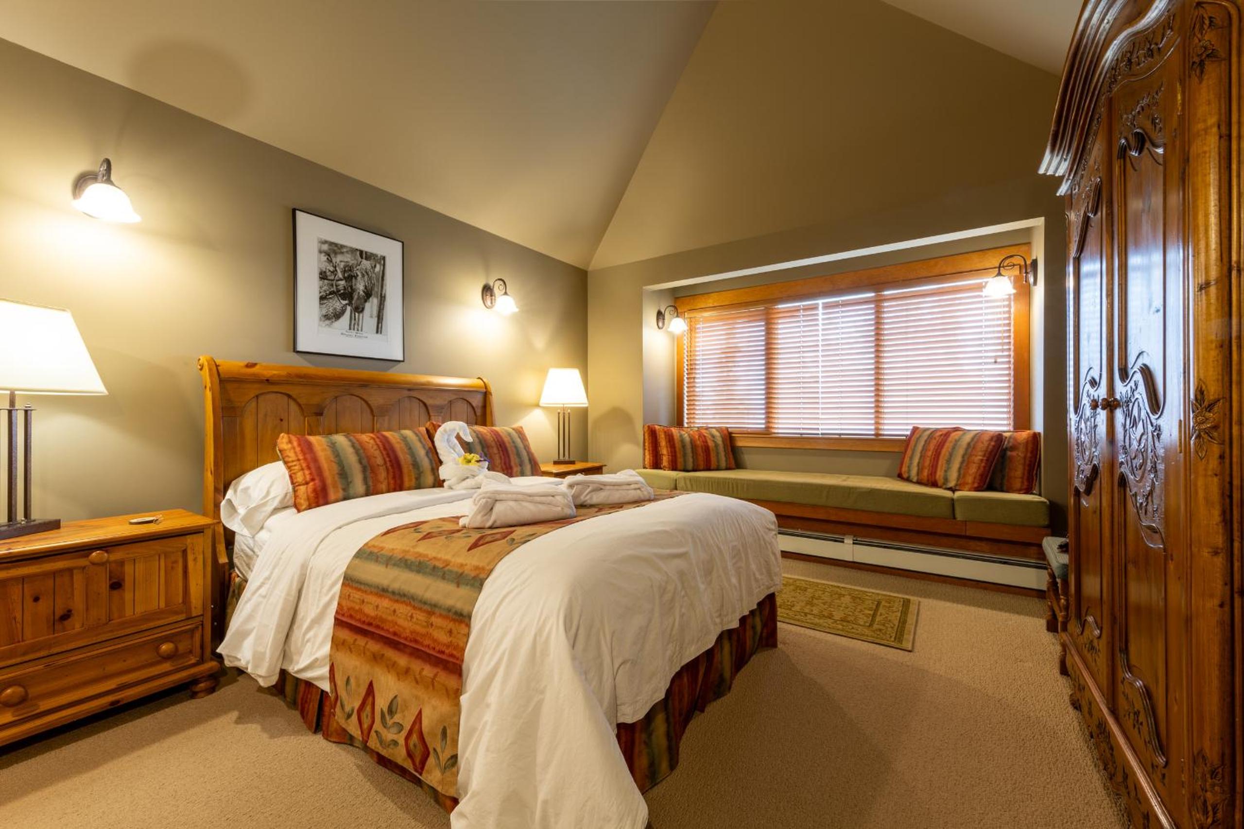 Vagabond Lodge at Kicking Horse - Image 5