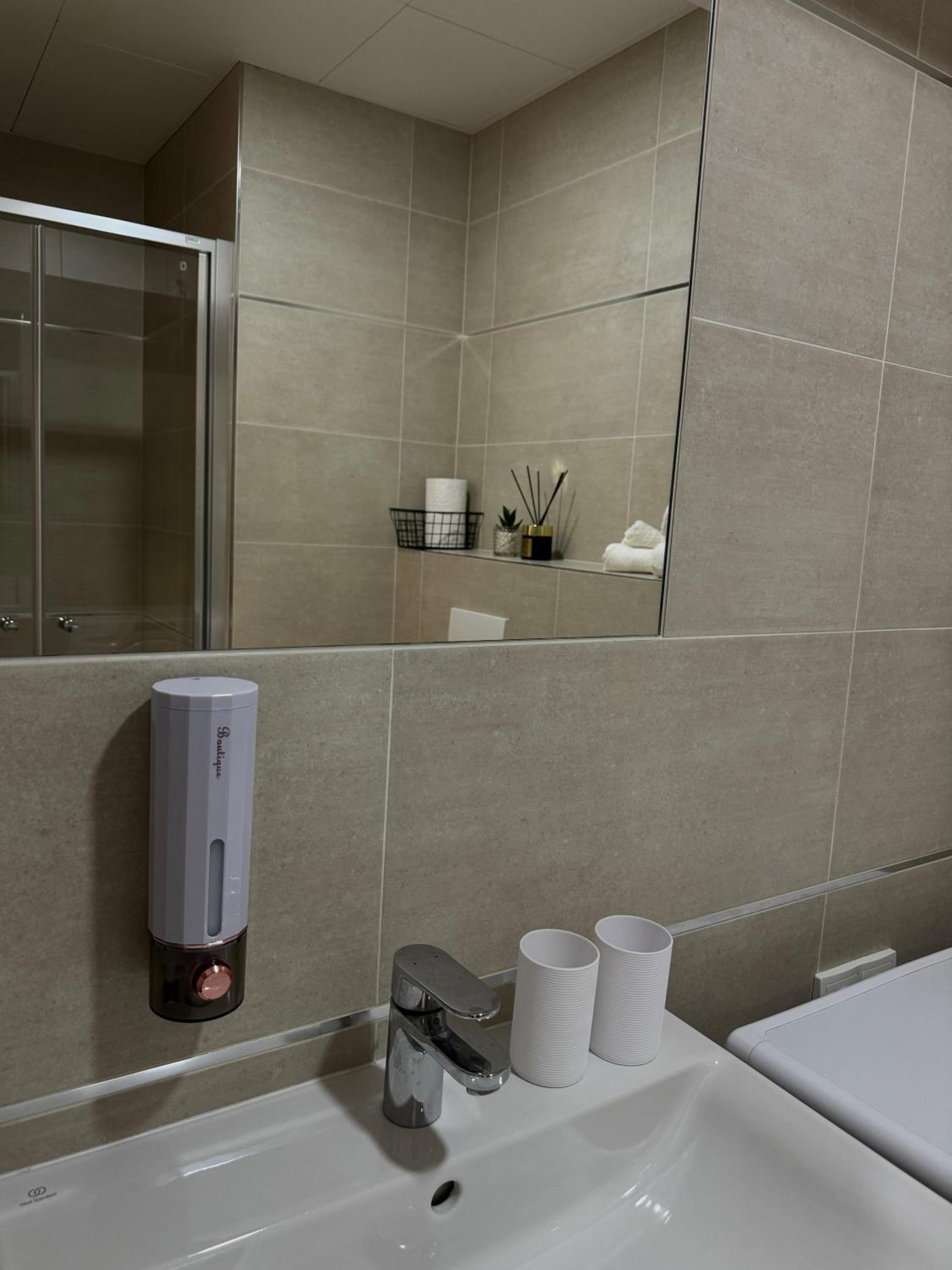 SYMPHONY No 501 Apartment MyMozart