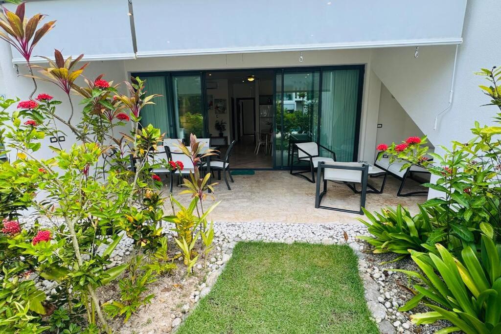 Louisa Apart-Hotel Las Ballenas