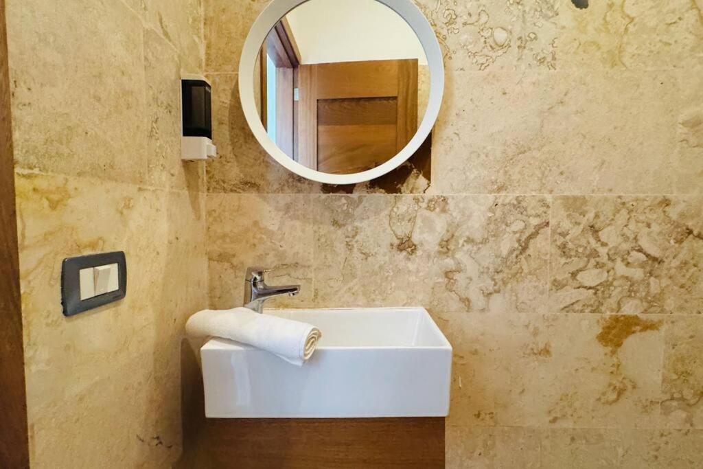 Louisa Apart-Hotel Las Ballenas