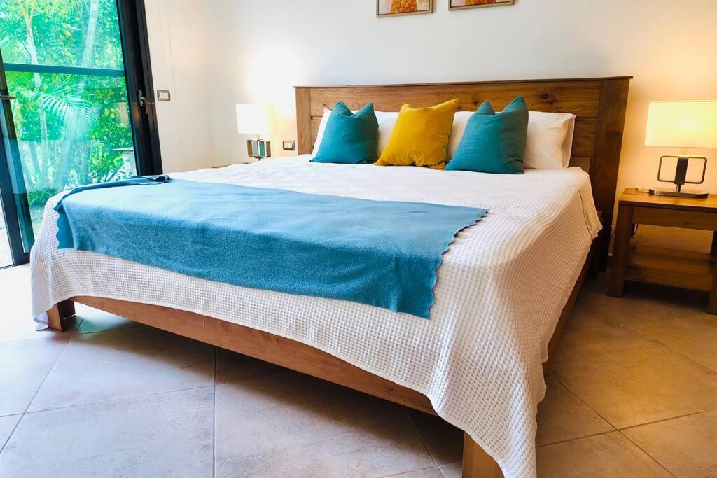 Louisa Apart-Hotel Las Ballenas