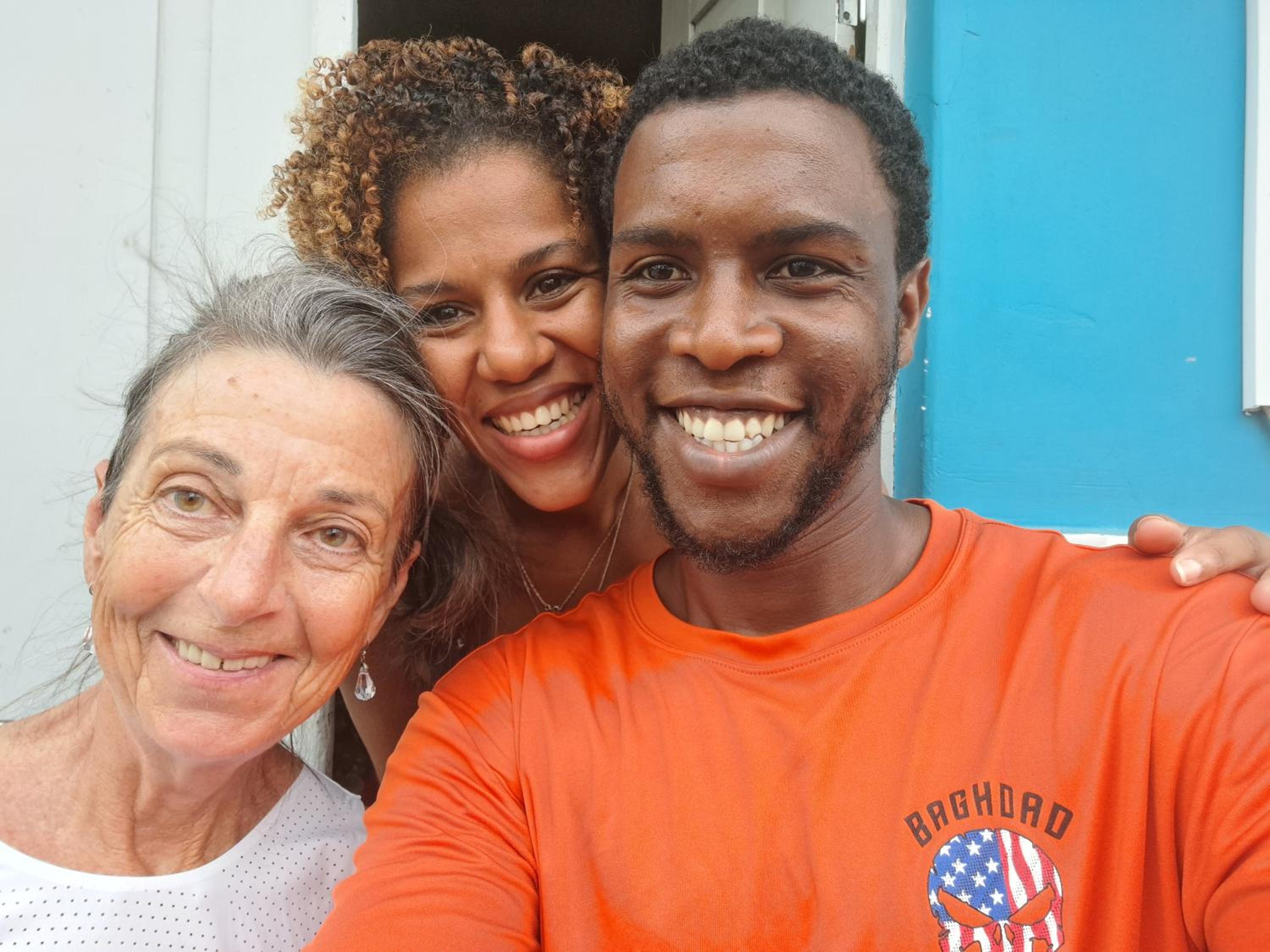 Mendes Family Guesthouse, and Services