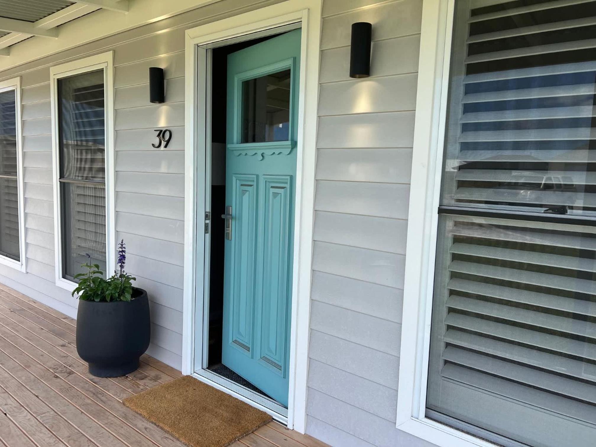 Foxhill Shores - WIFI outside pets