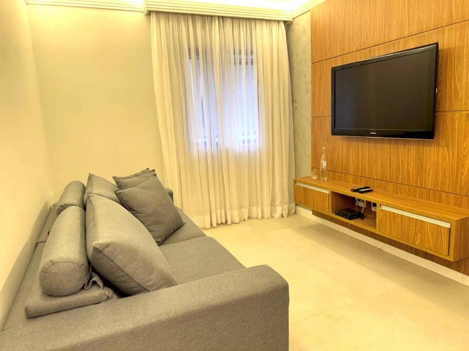 703- Rentaqui Apartamento Sofisticado nos Jardins