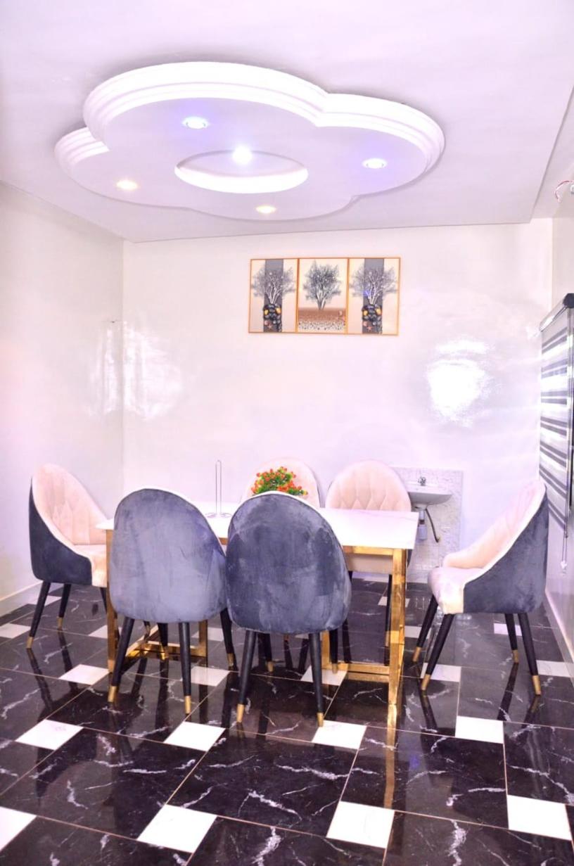 Shine Residence-Modern Luxury Villa in Calavi Arconville