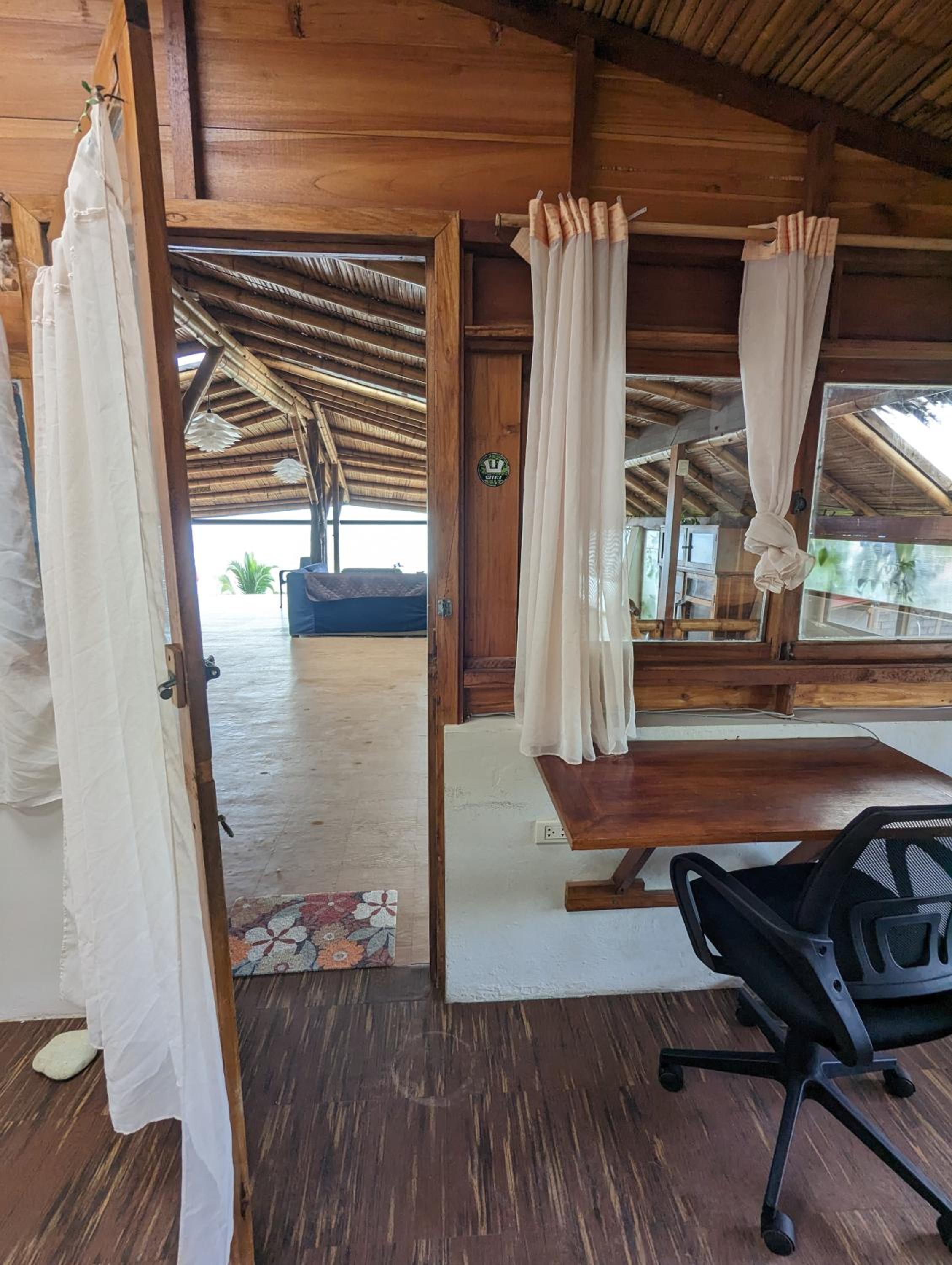 La Casa Hostel