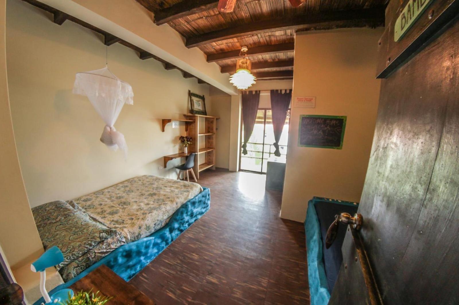 La Casa Hostel