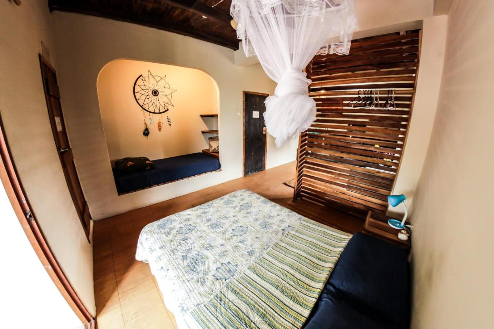 La Casa Hostel
