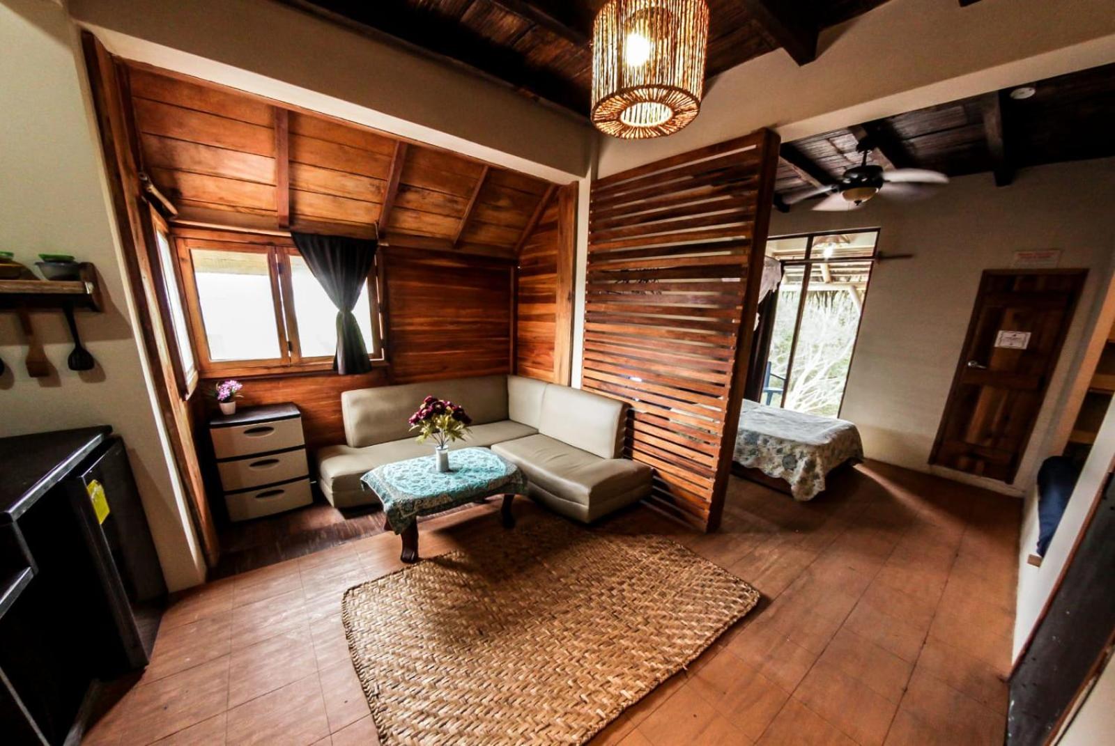 La Casa Hostel
