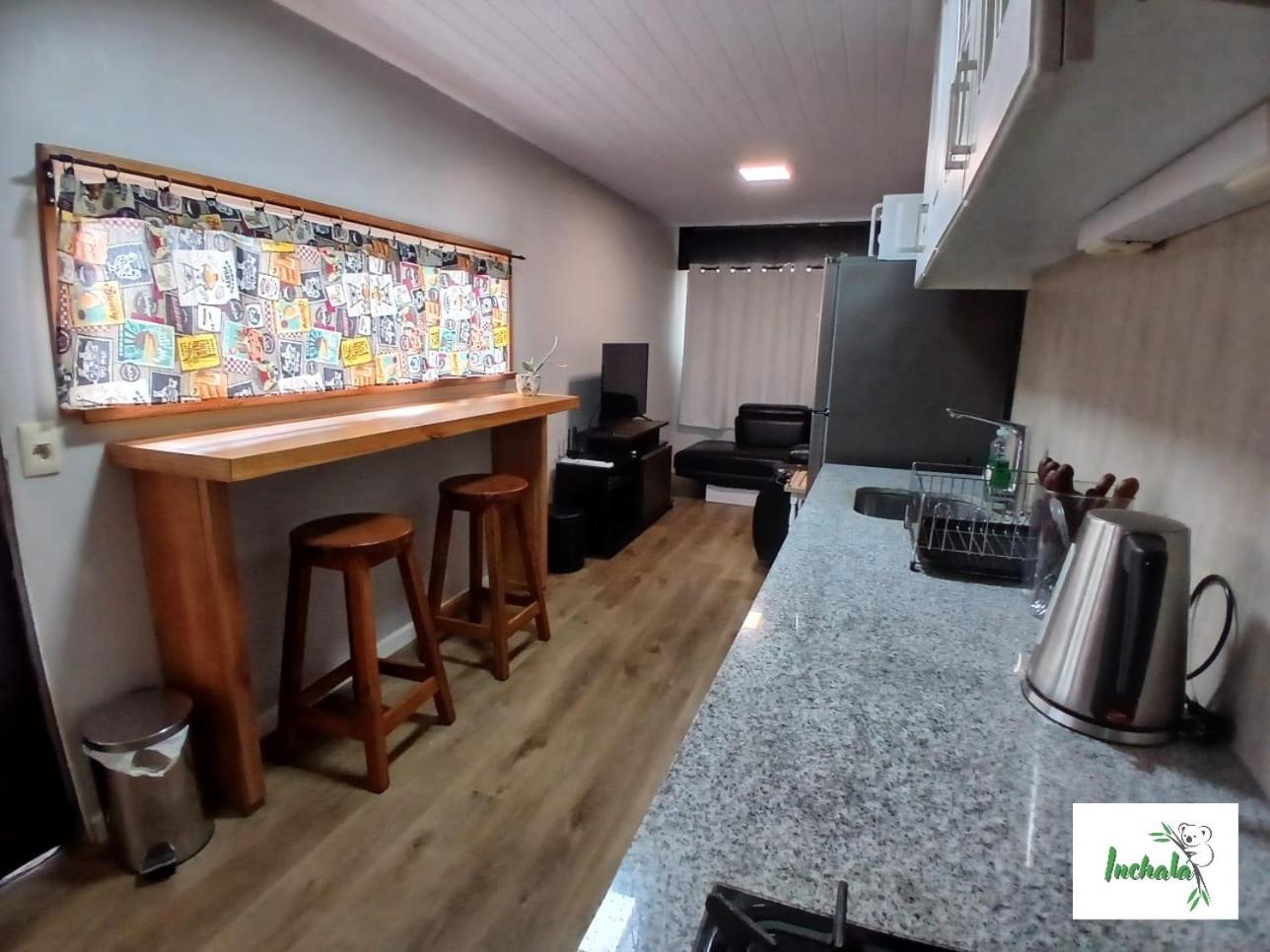 Dos apartamentos vecinos cerca del Puente Internacional General Artigas - Inchalá & Jasypa