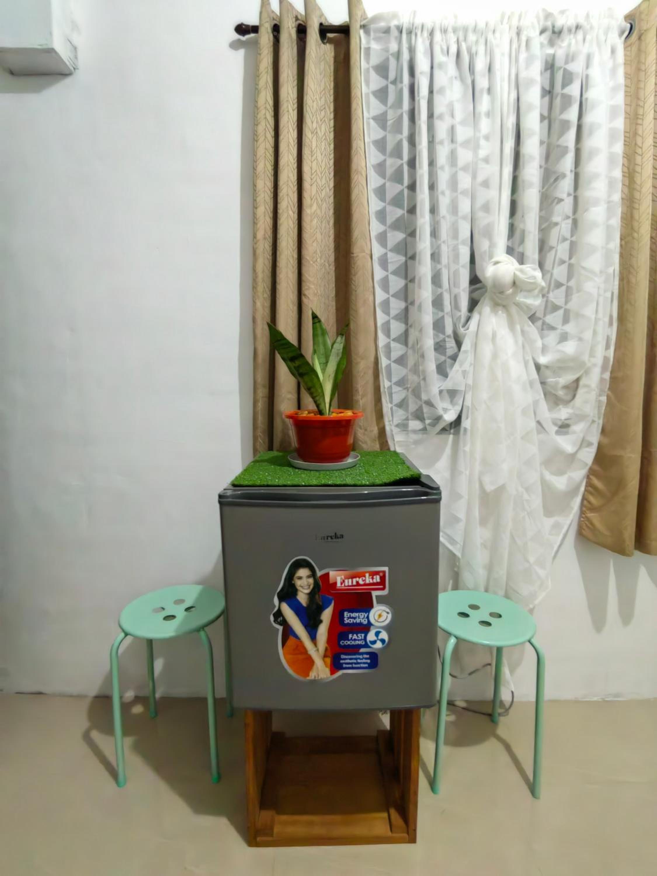NON AIRCON STUDIO TYPE UNIT Salvacion Palo Room 9