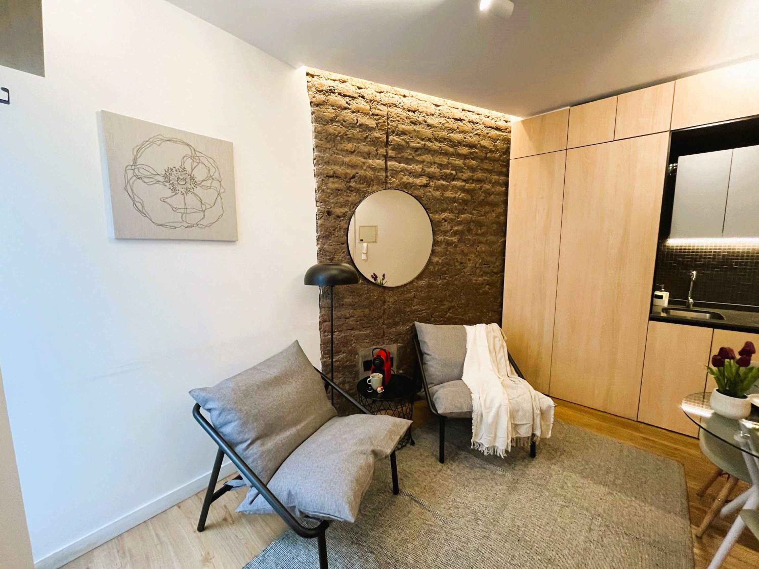 HOM I Depto con Terraza Privada 2PAX Lastarria