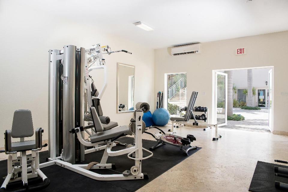 Hidden Haven I - Studio for 4 Near Beach view 2