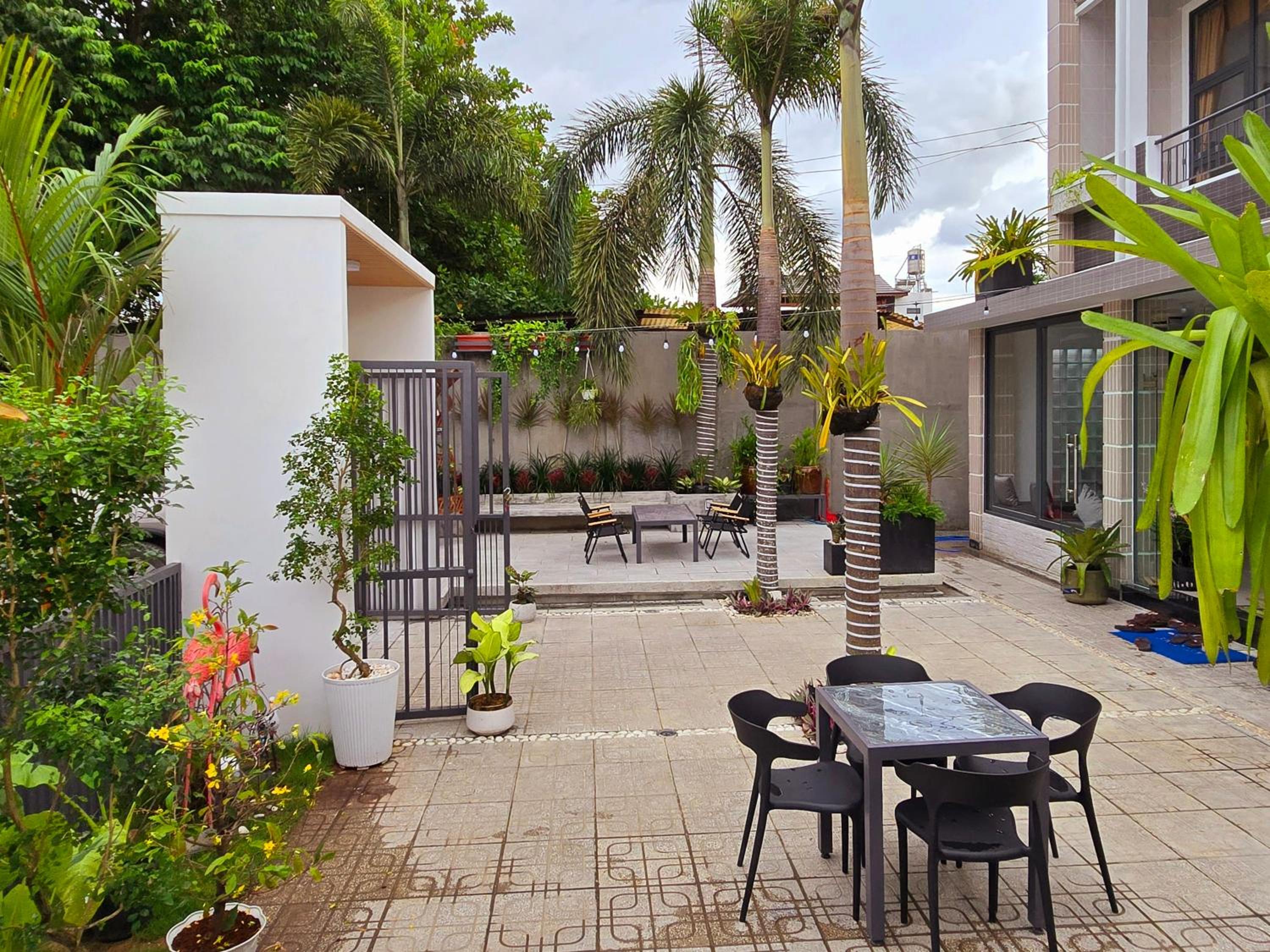 The Rooftop Villa, Homestay & Coffee view 5