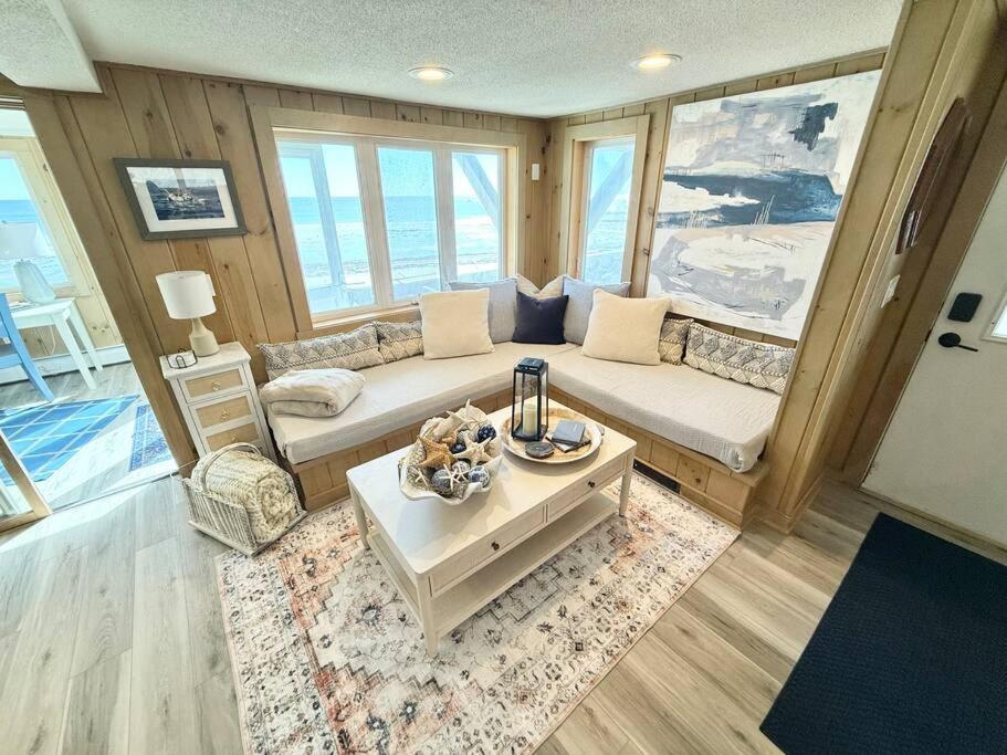 Luxurious Beachfront New England Cottage