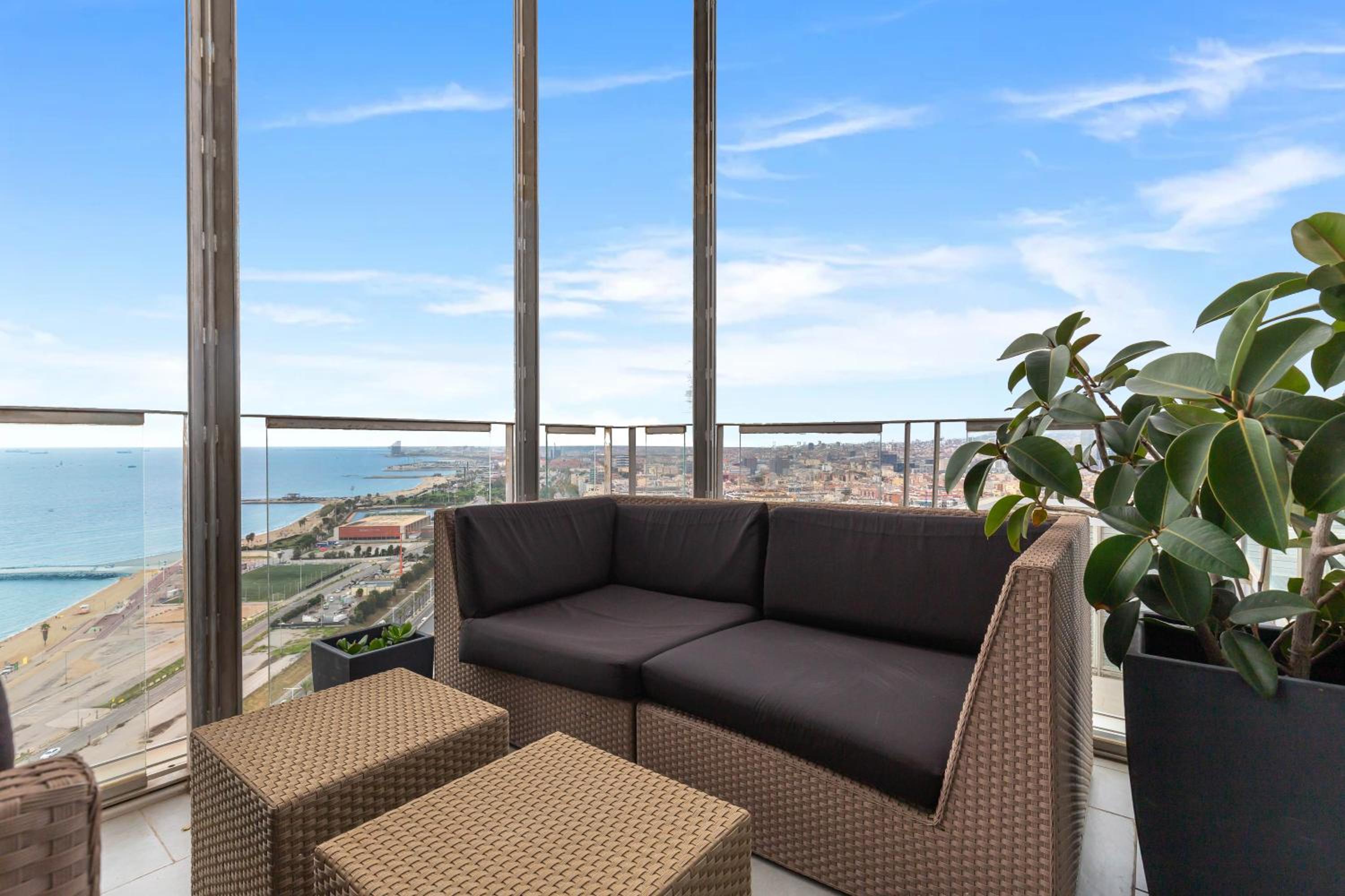 Penthouse With The Best Views! photo 4