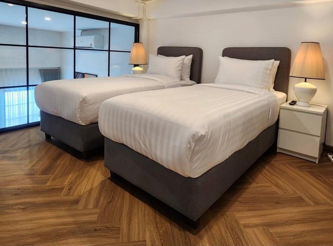 Sleep Walker Poshtel