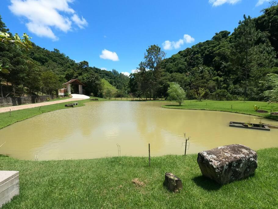 Sossego e Natureza ! Sítio Canto Alegre !