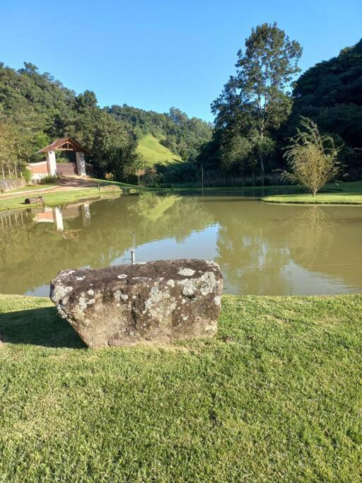Sossego e Natureza ! Sítio Canto Alegre !
