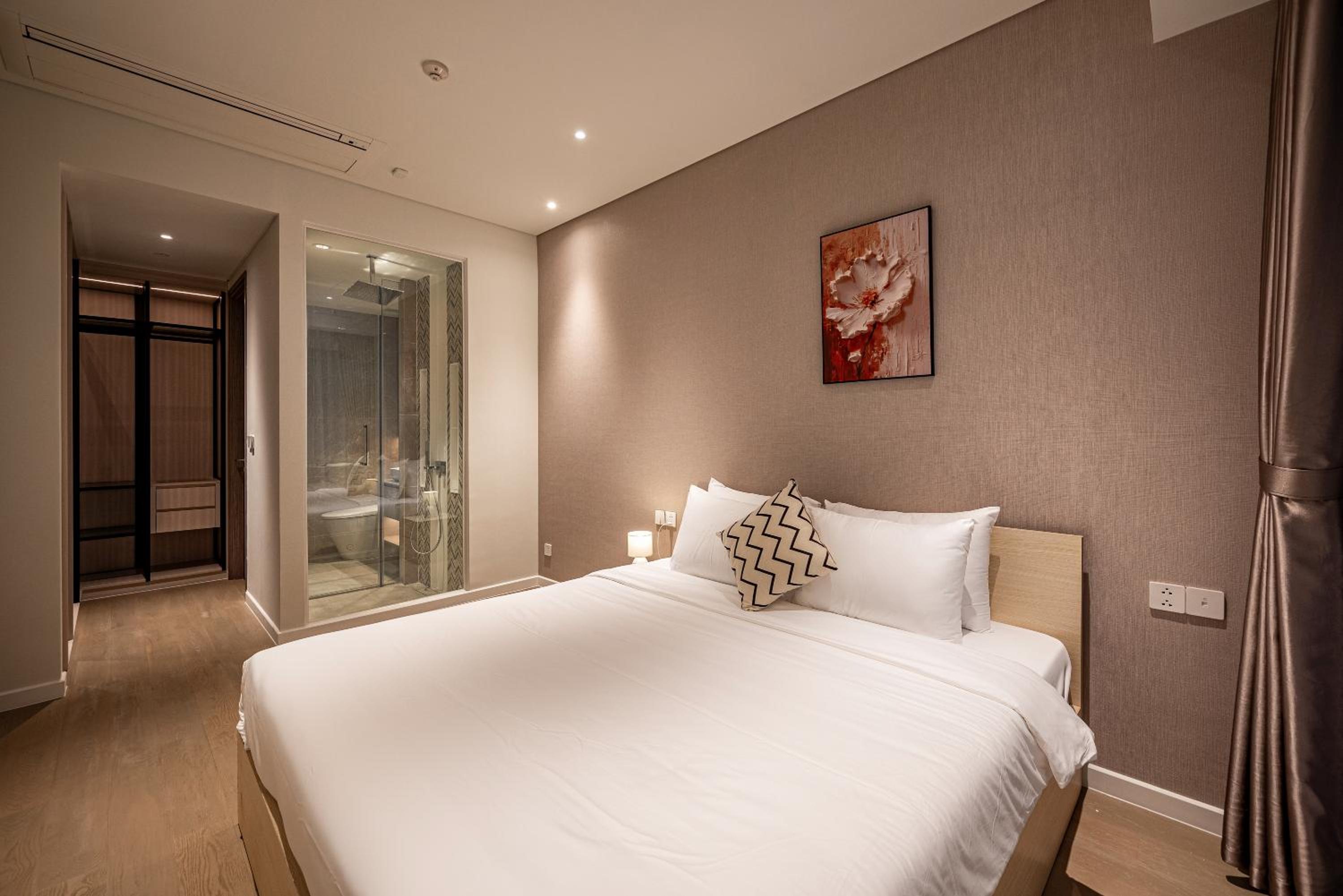 Saigon The Metropole - Residences Complex - By Svillage 