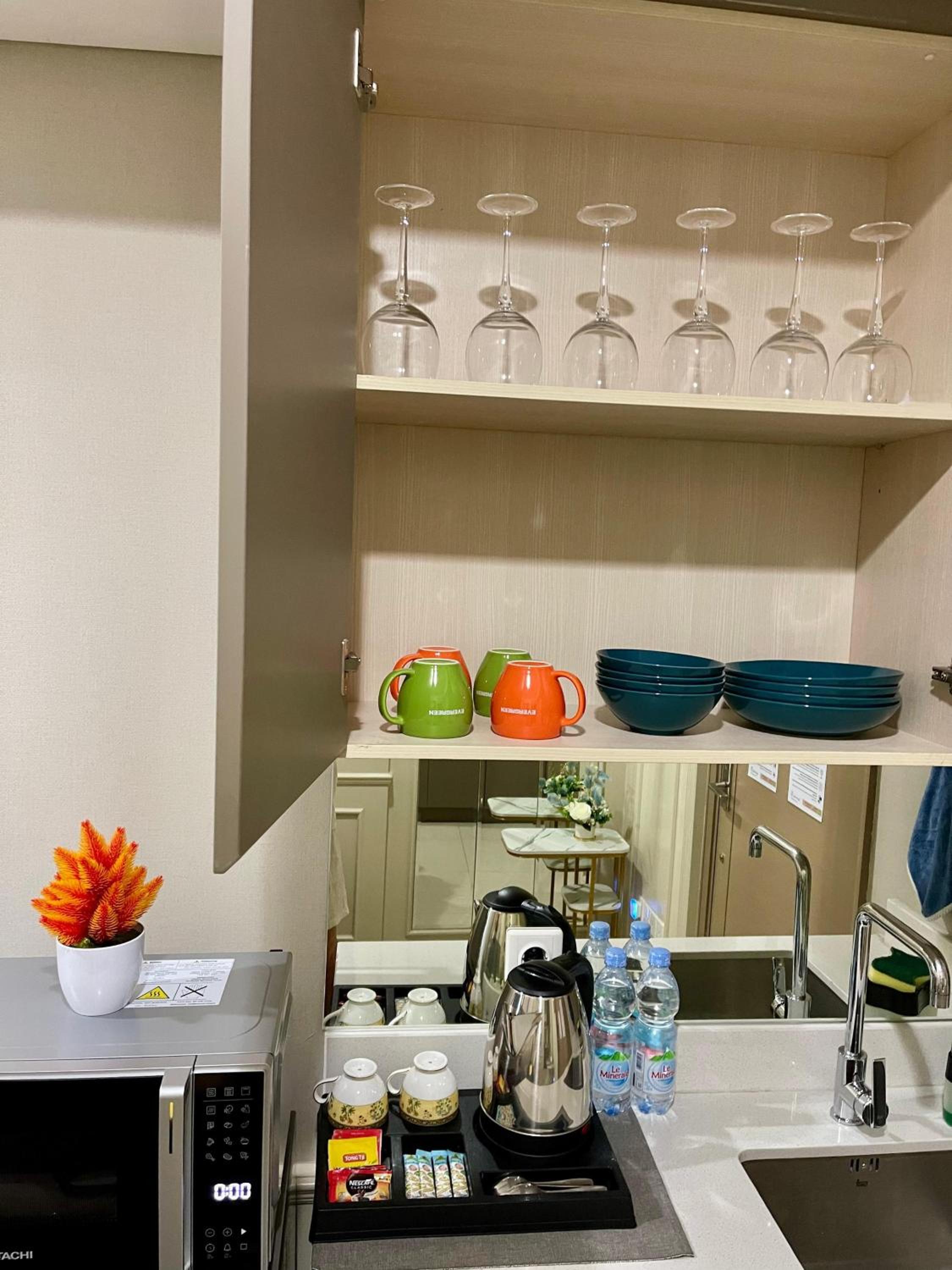 Studio Sea View Apartment at Gold Coast PIK by MYsweethome