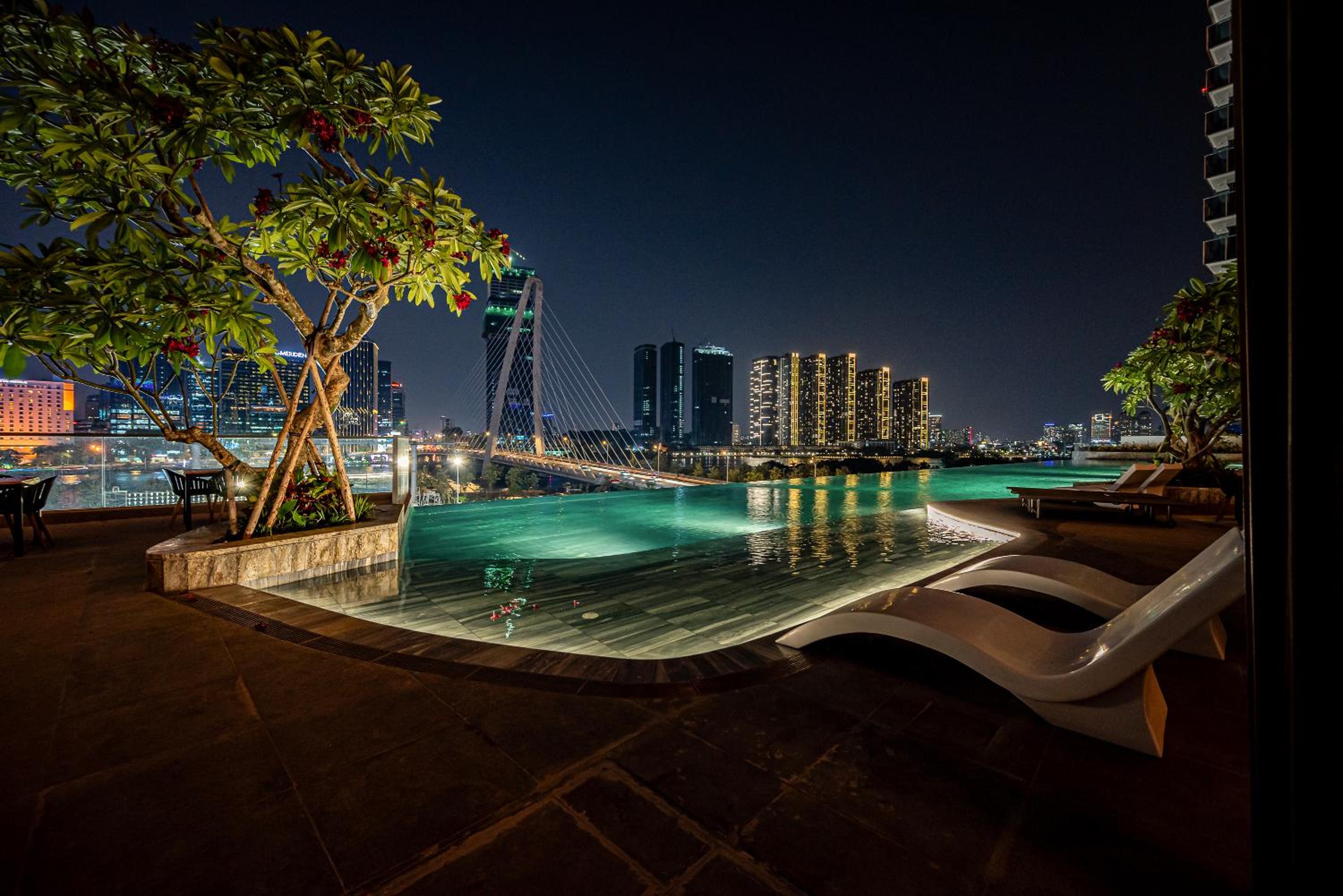 Saigon The Metropole - Residences Complex - By Svillage 