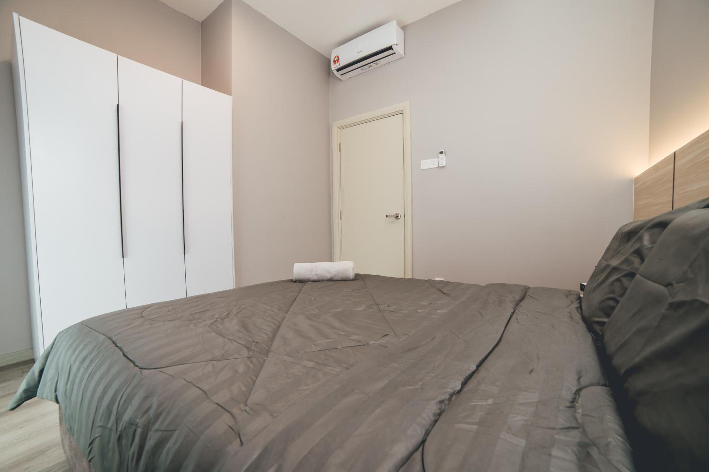 Mosaic Southkey Hidden Ash 3BR8pax nr Midvalley w Bathub