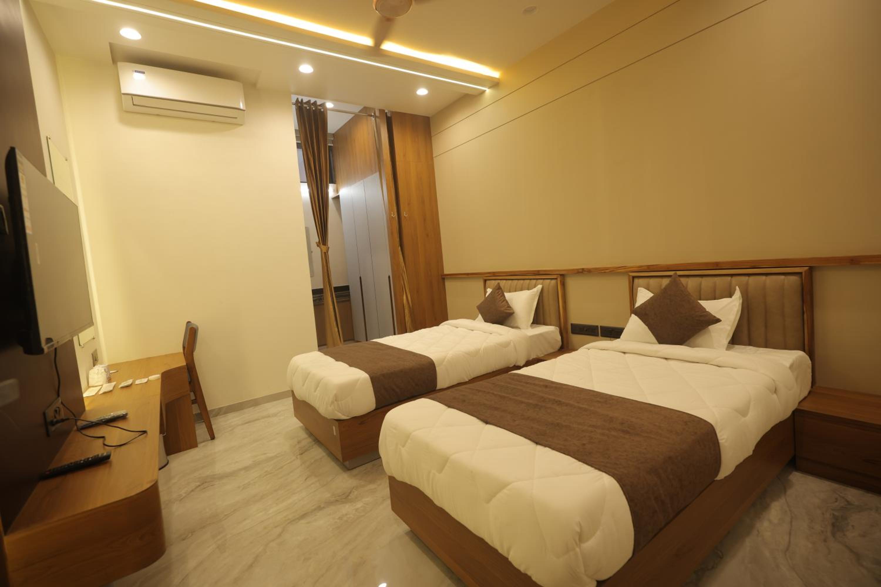 Hotel Raghavji