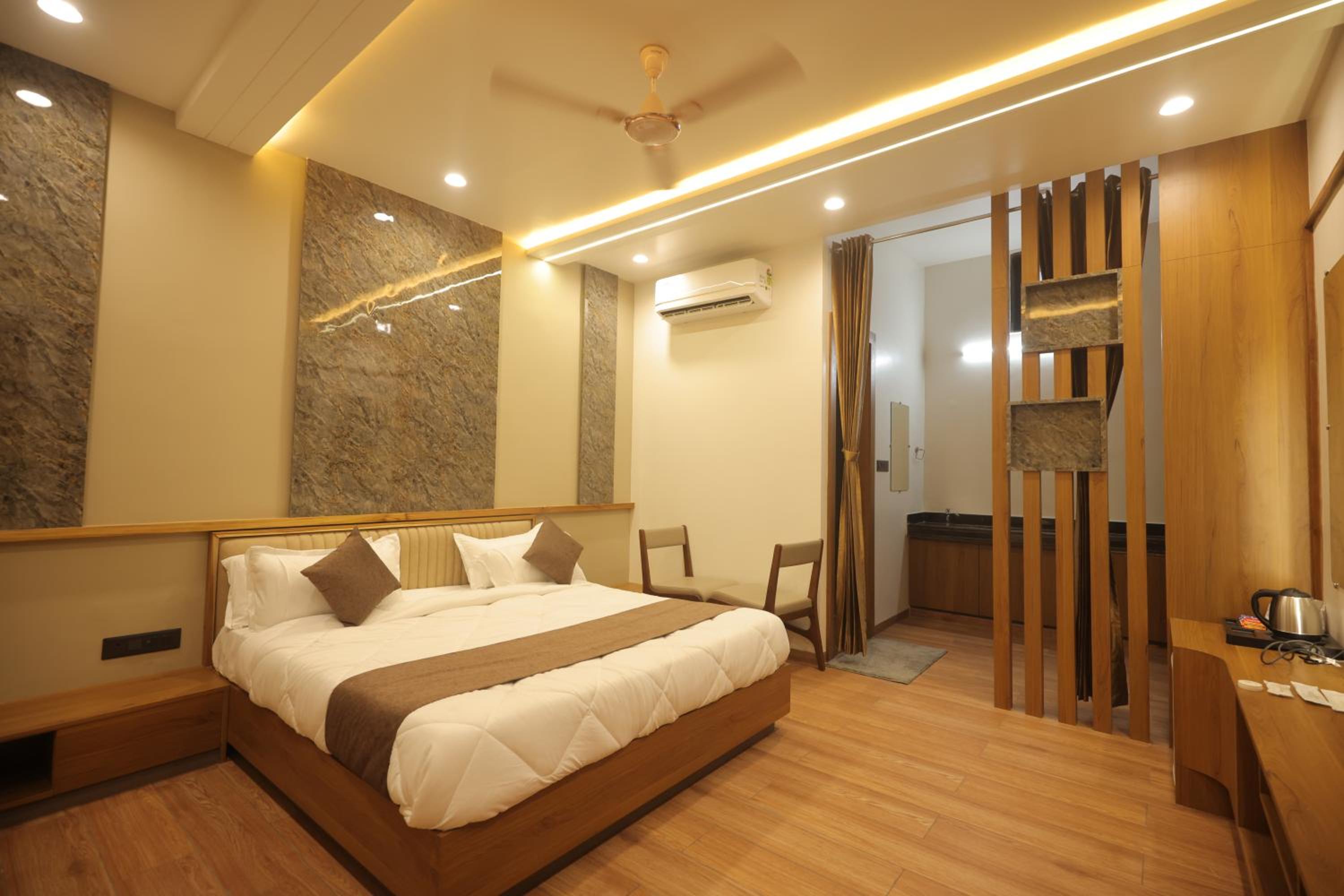 Hotel Raghavji