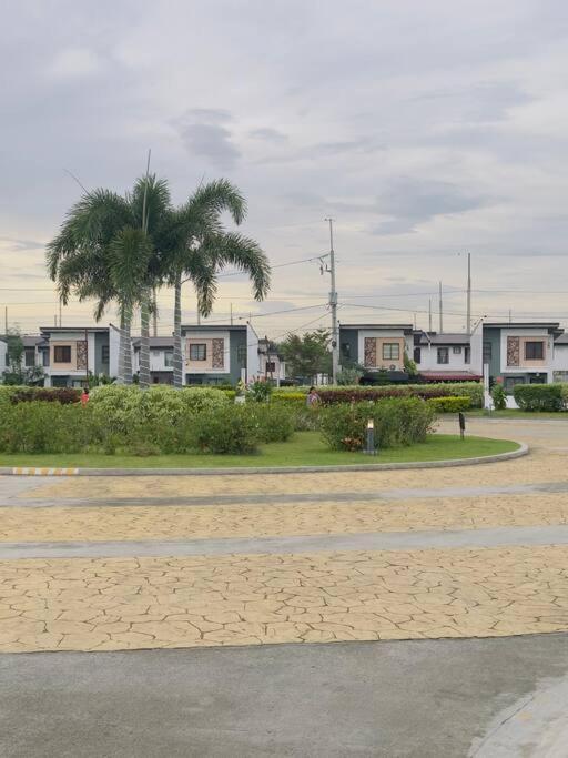 Homestay at Phirst Park Homes Tanza view 5
