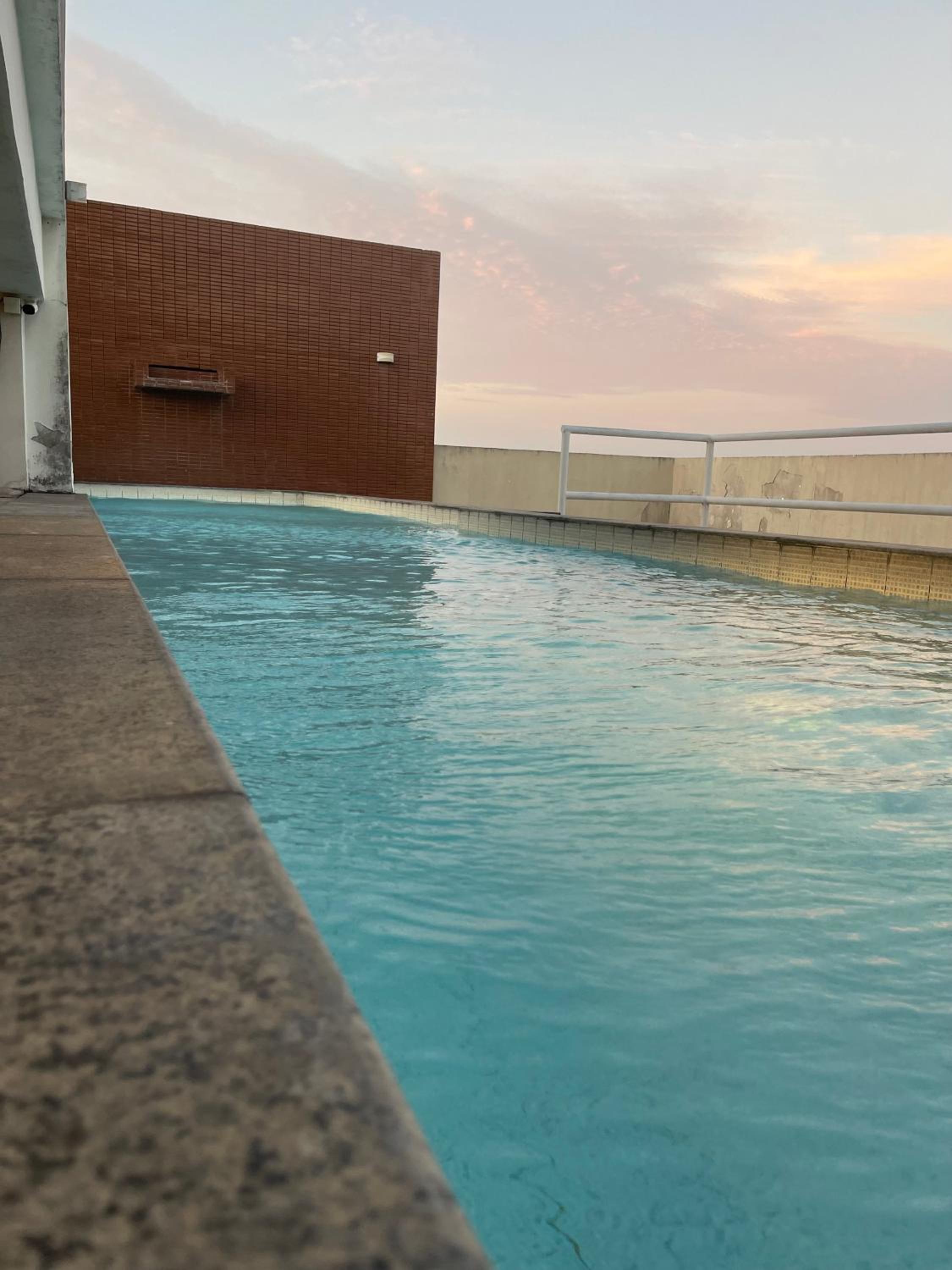 Suíte Premium de Alto Padrão Com Ar
