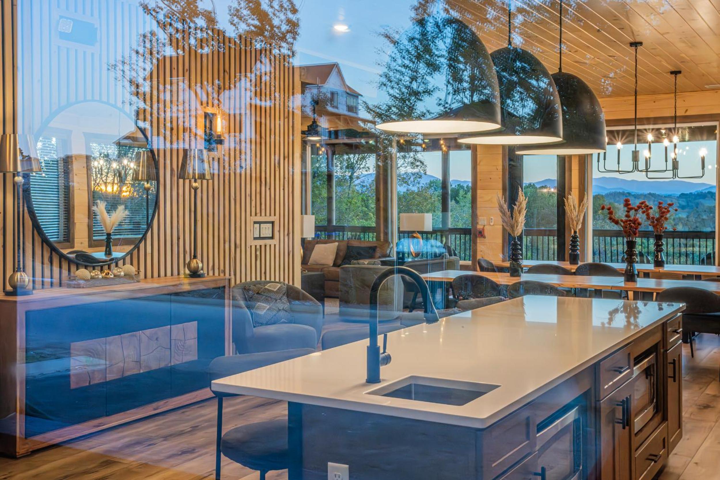 Luxury 12-Bedroom Cabin with Indoor Pool, Hot tub & Movie Theater, Sleeps 36 view 4