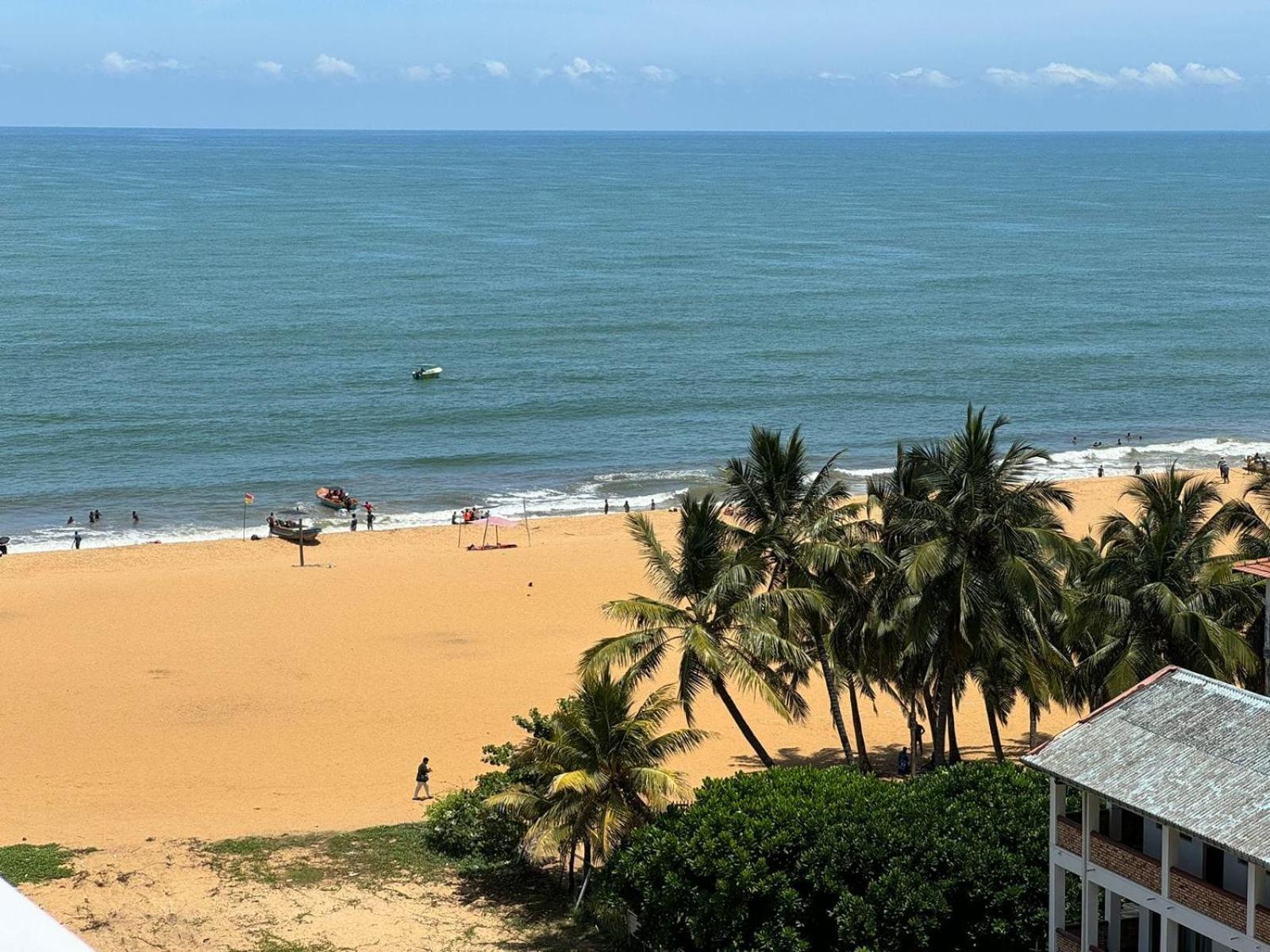 Sea View Luxury Apartments by Tyronne