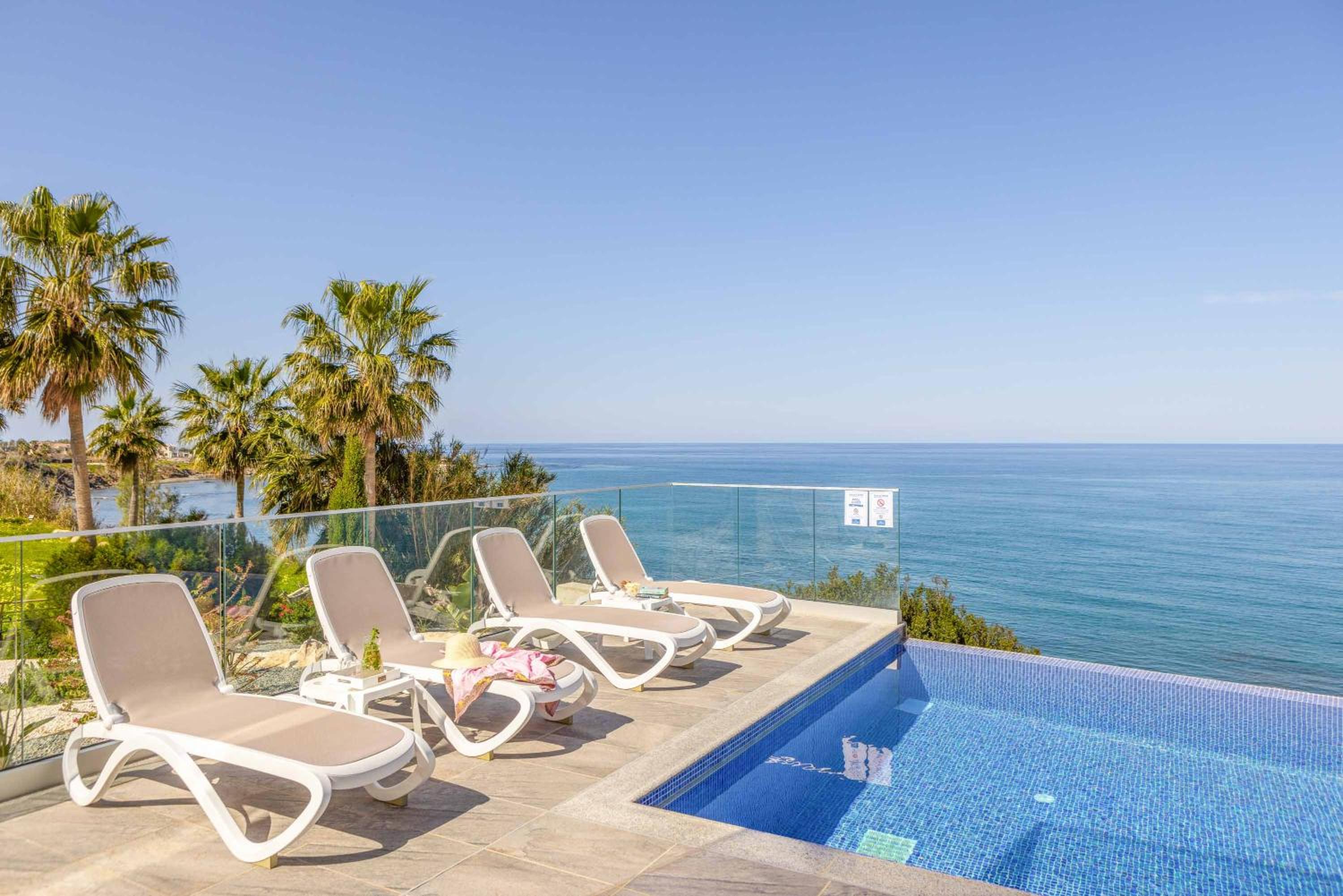 Pomos Seashore Villa