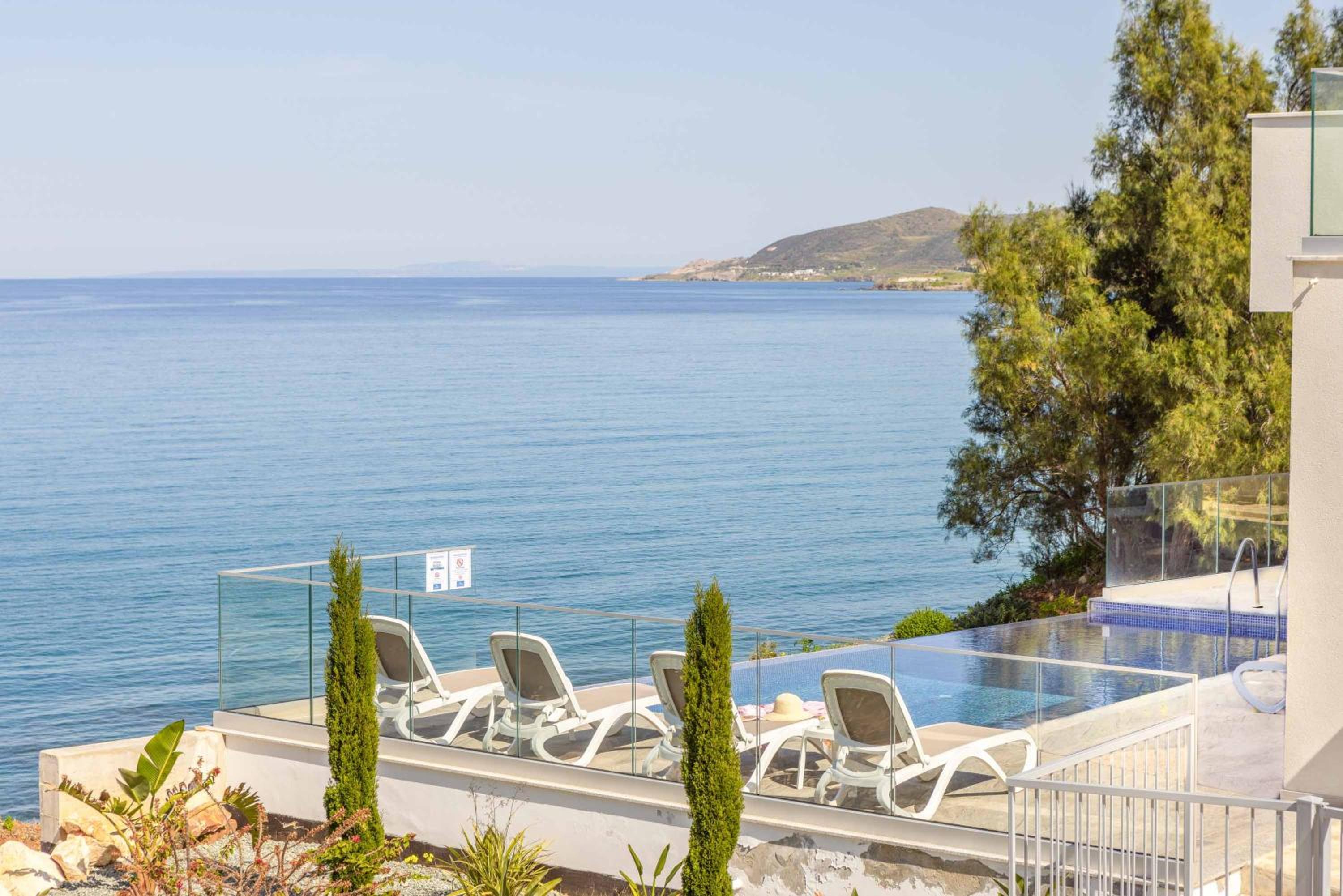 Pomos Seashore Villa