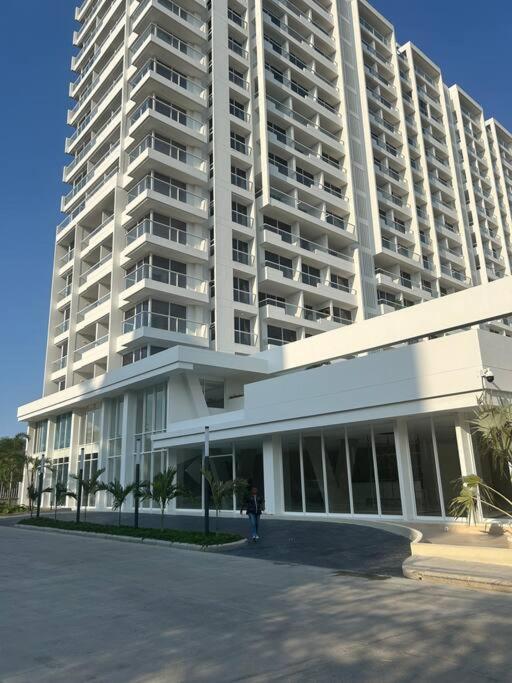 Apartamento con diseño exclusivo, vista al mar