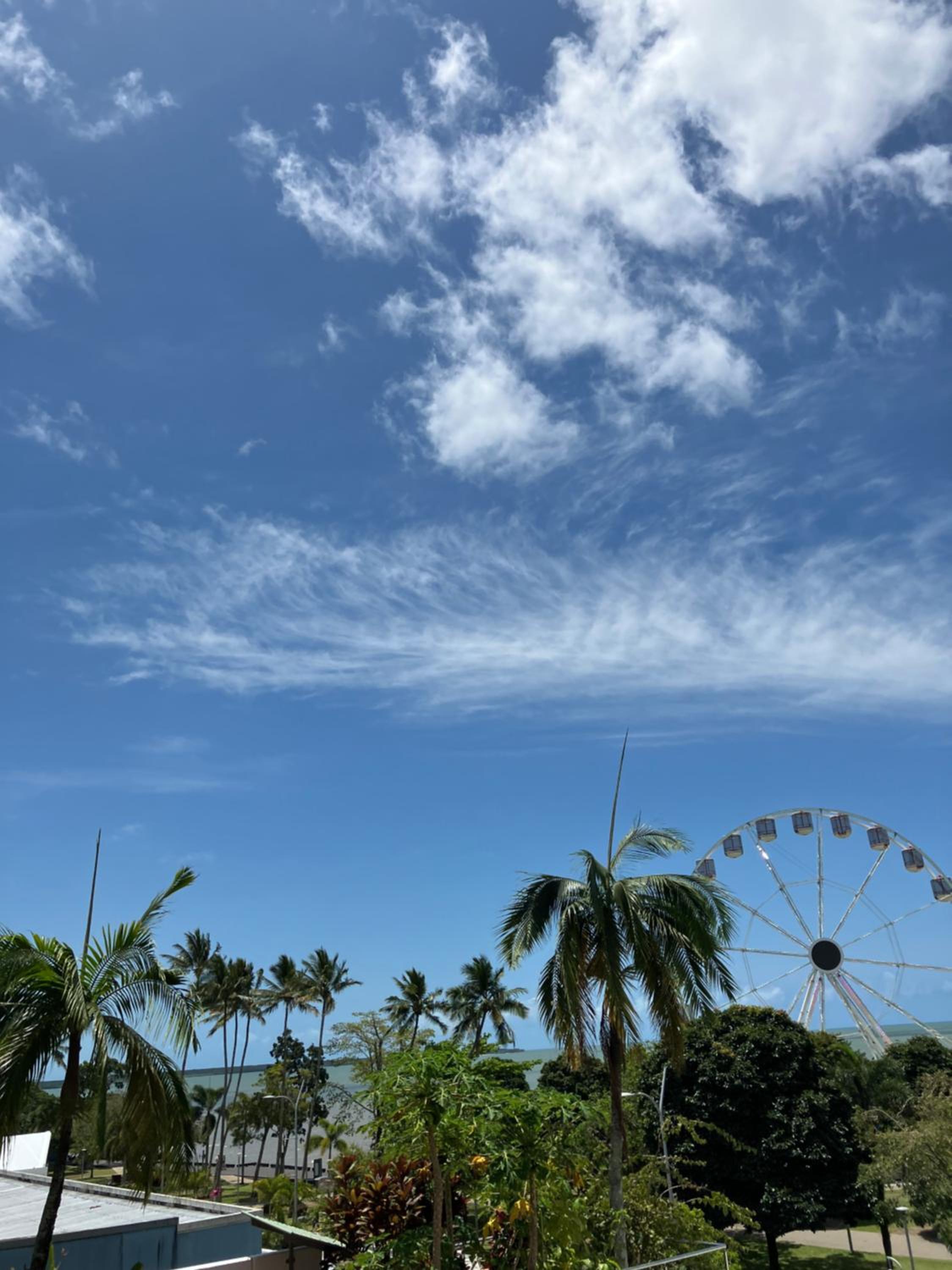 Cairns Esplanade Lagoon Apartment