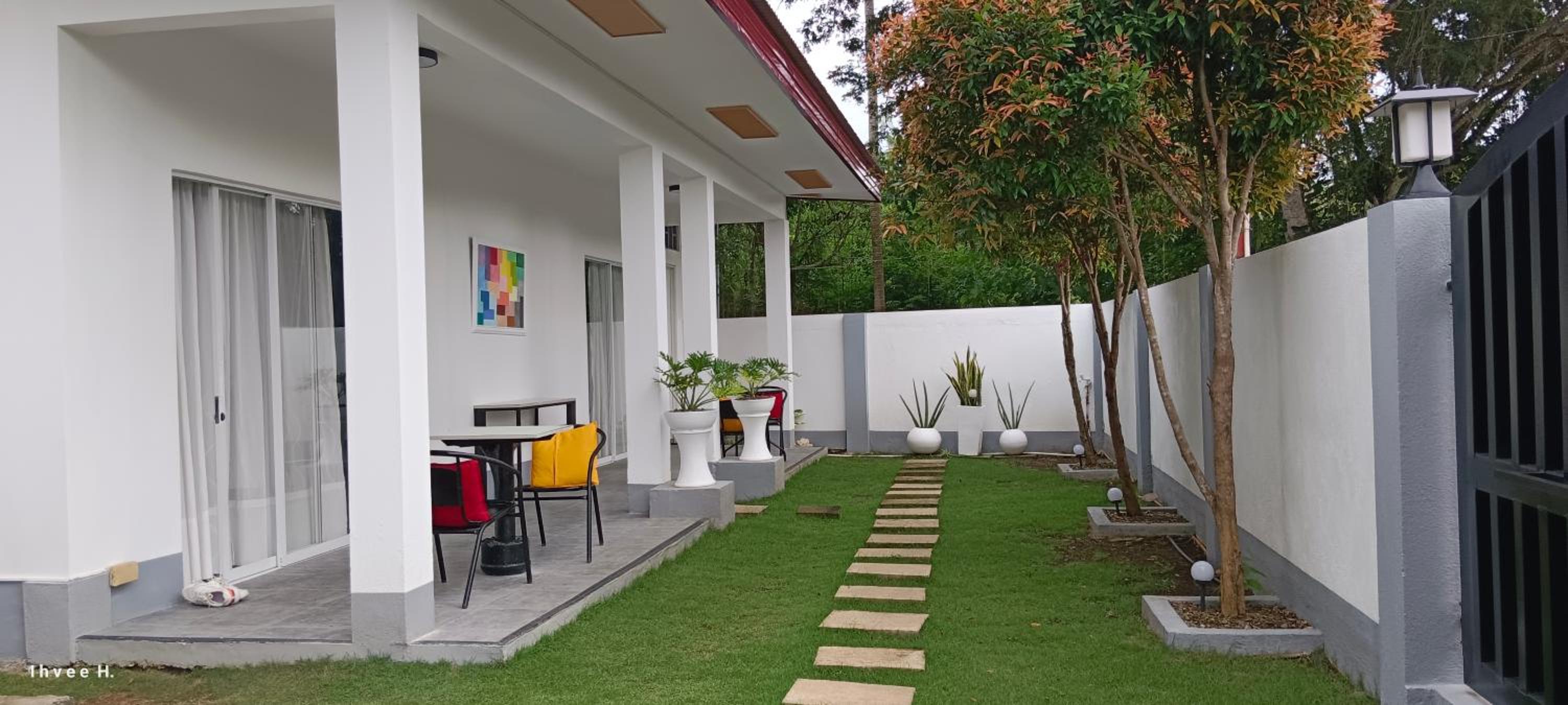 Ivorys Guesthouse