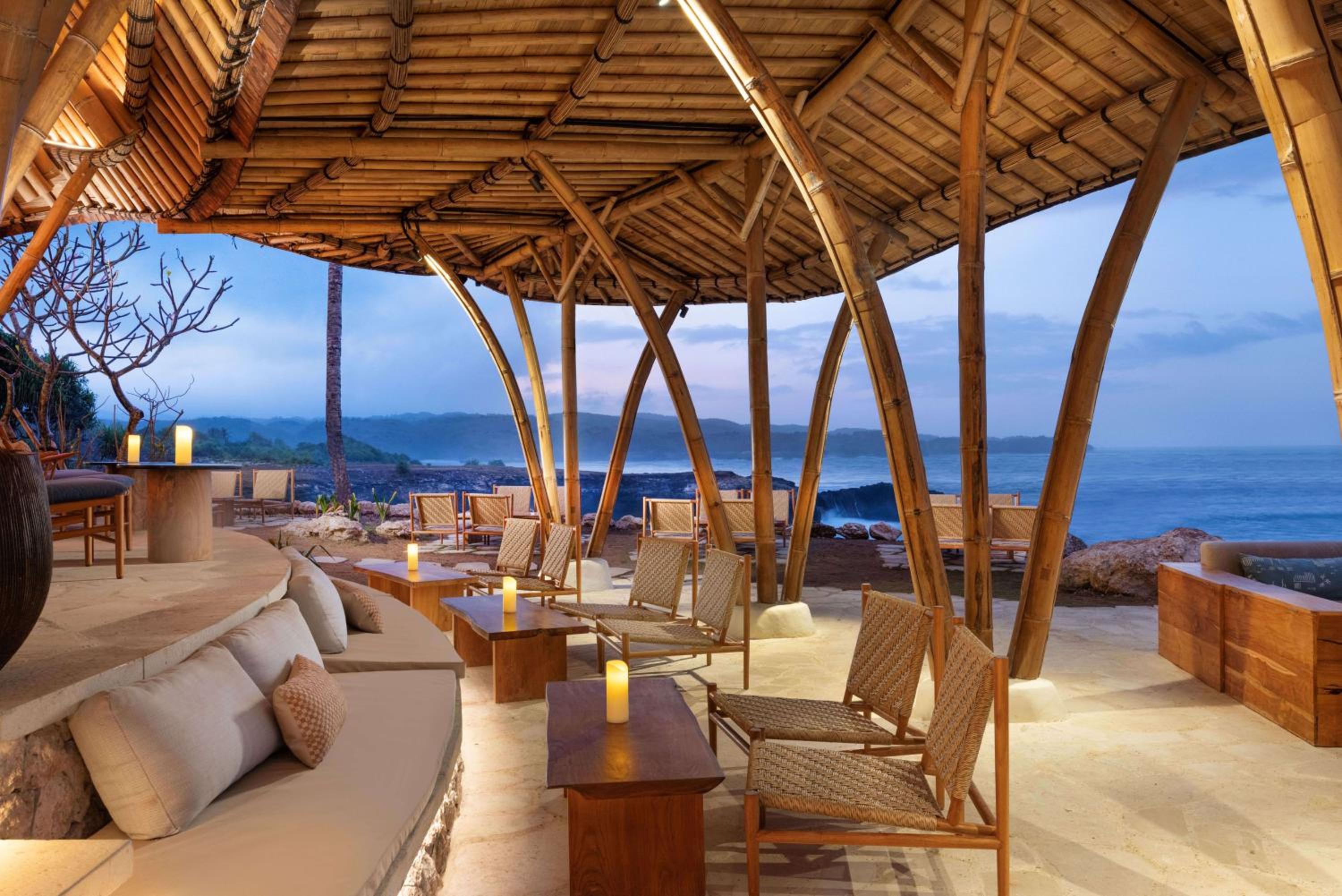 ARNA Suites and Ocean Lounge view 3