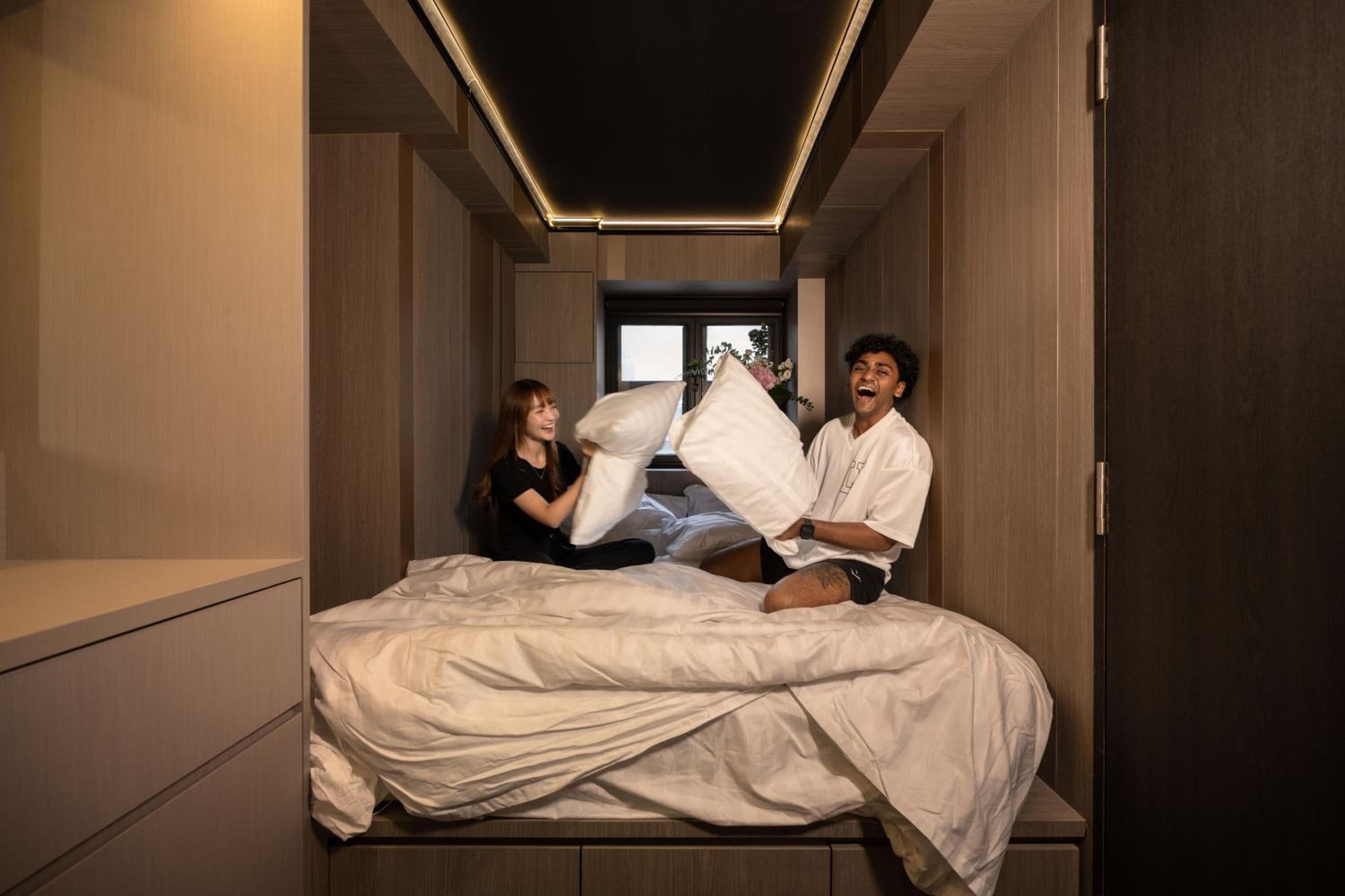 Cube Social Boutique Capsule Hotel at Boat Quay