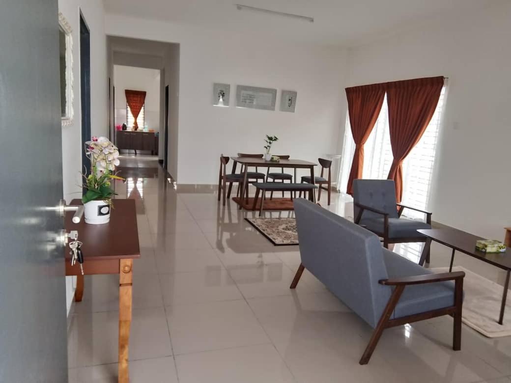 Seri Cempaka Homestay photo 6