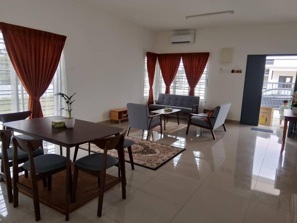 Seri Cempaka Homestay photo 4