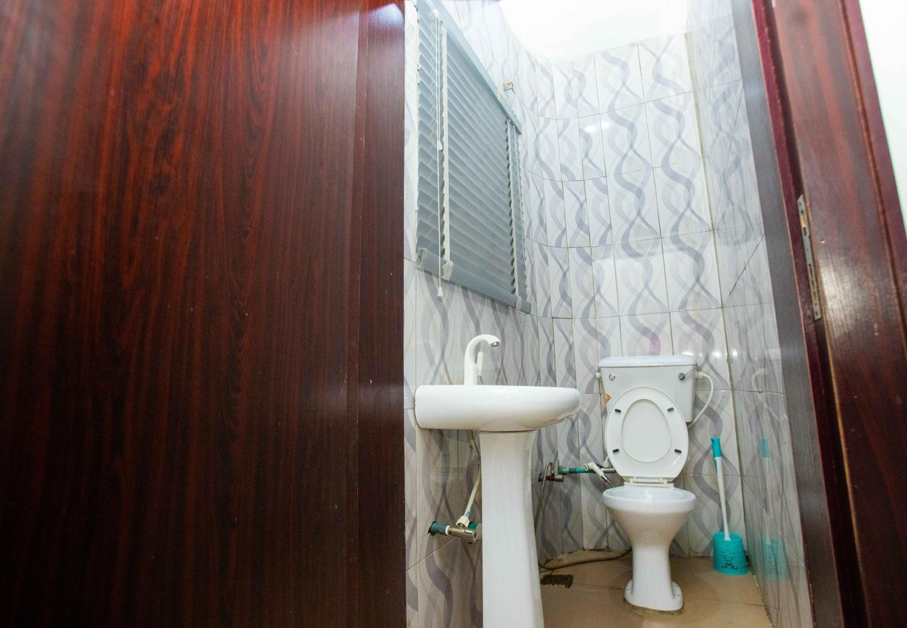 Topfun Apartment