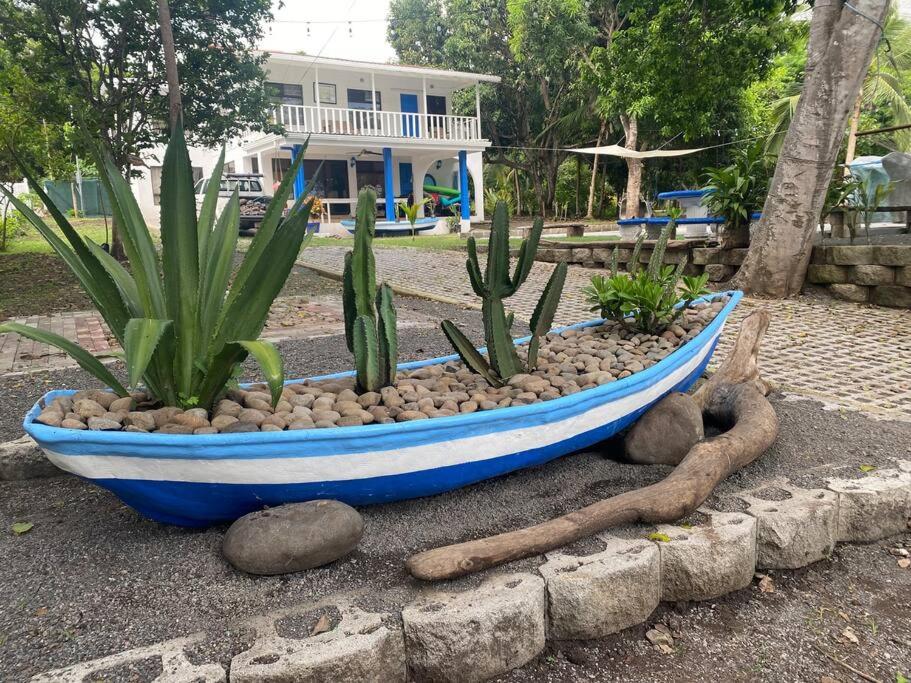 Tivives kikala Lodge